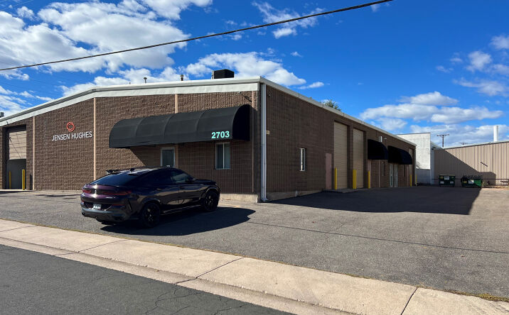 Pictures of Industrial property located at 2703 S Shoshone St, Englewood, CO 80110 for comps - image #1