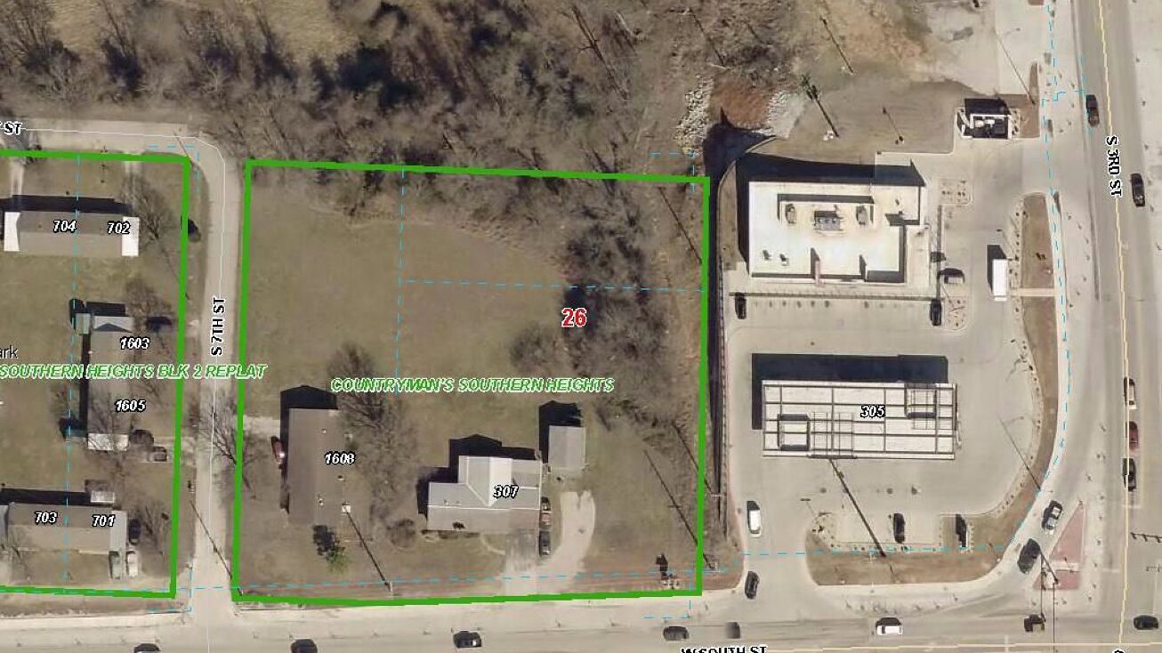 Pictures of Land property located at 307 W South St, Ozark, MO 65721 for sales - image #1