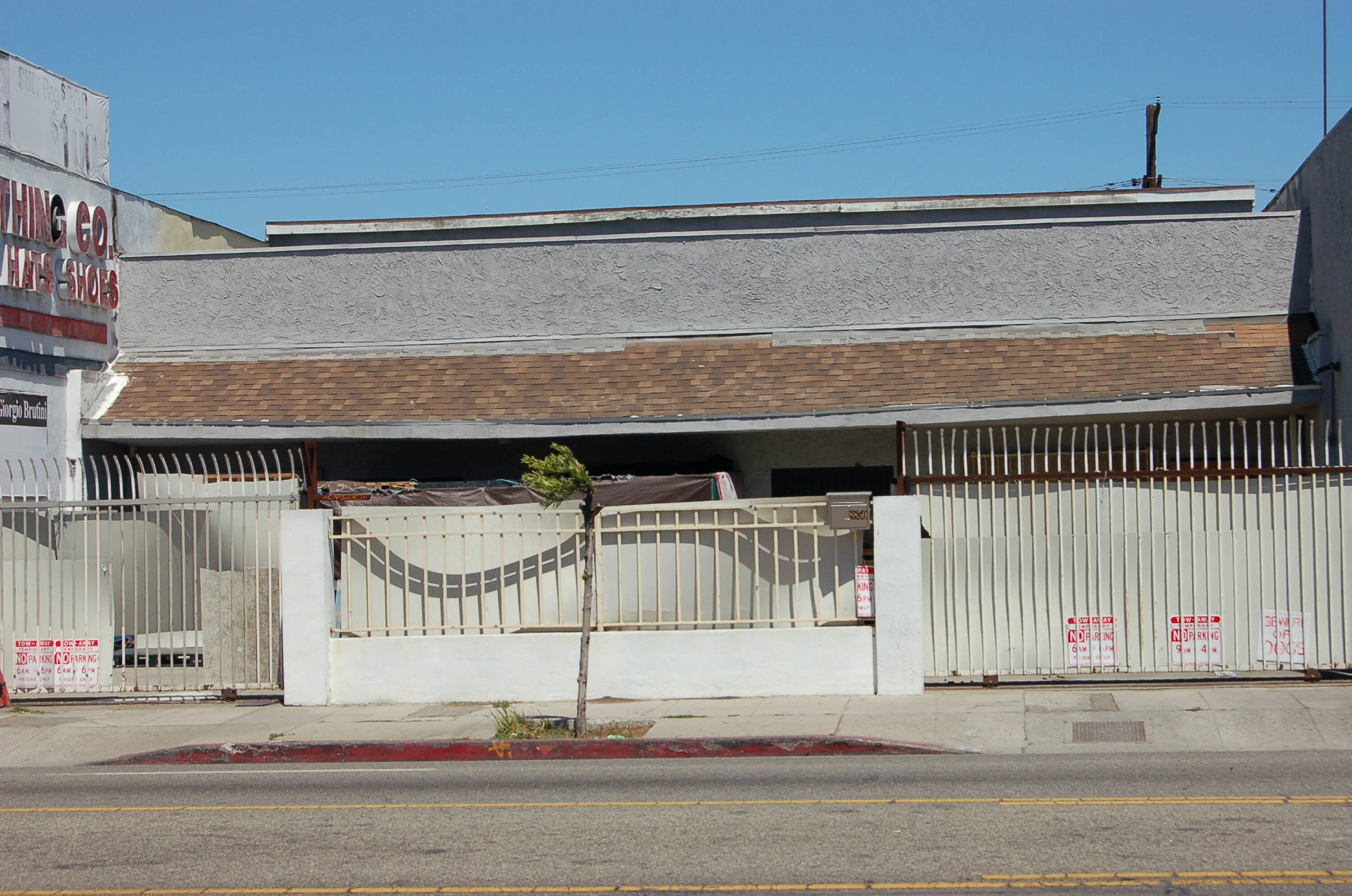 8850 S Western Ave, Los Angeles, CA 90047