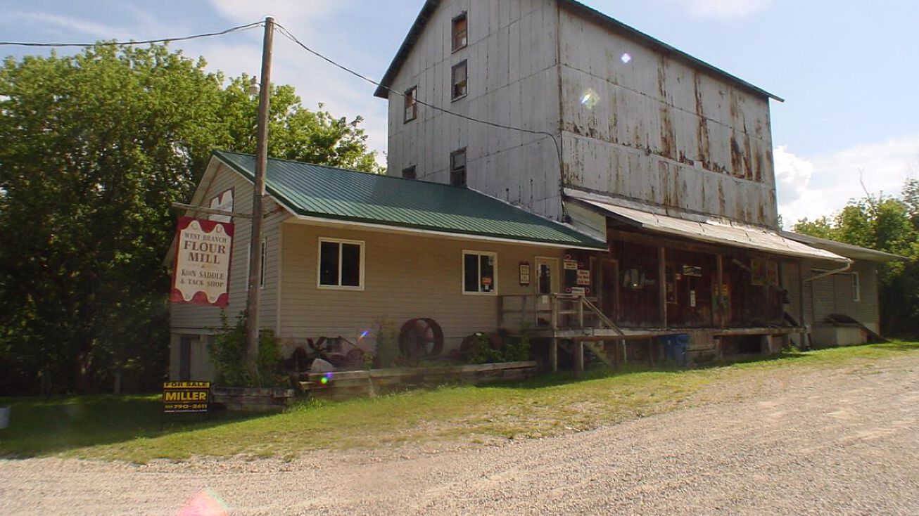 331 N 7th St, West Branch, MI 48661