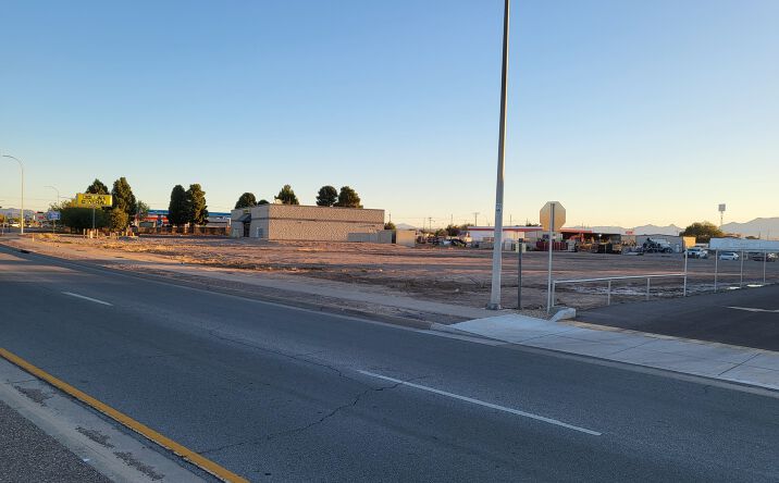 Pictures of Land property located at 940 N Motel Blvd, Las Cruces, NM 88007 for sales - image #1