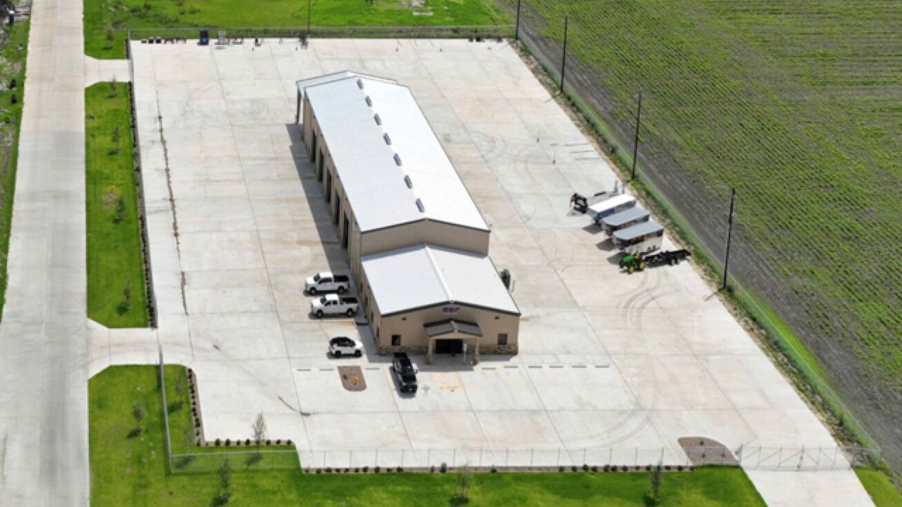 726 N Padre Island Dr, Corpus Christi, TX 78406 Industrial Property