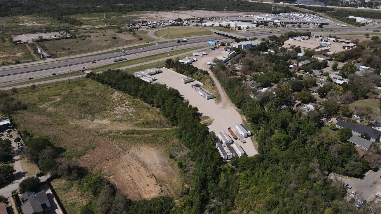 1200 N Walton Walker Blvd, Dallas, TX 75211