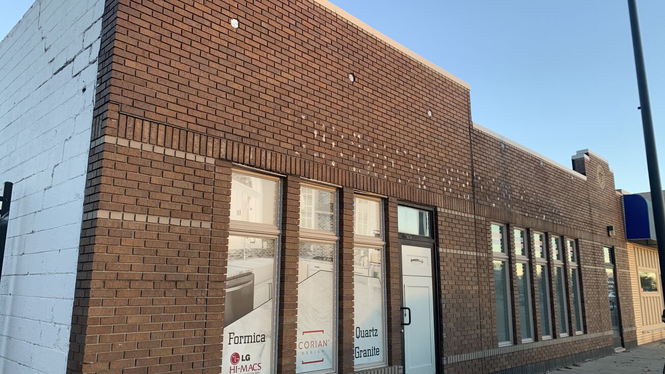 2687 Fort St, Wyandotte, MI 48192