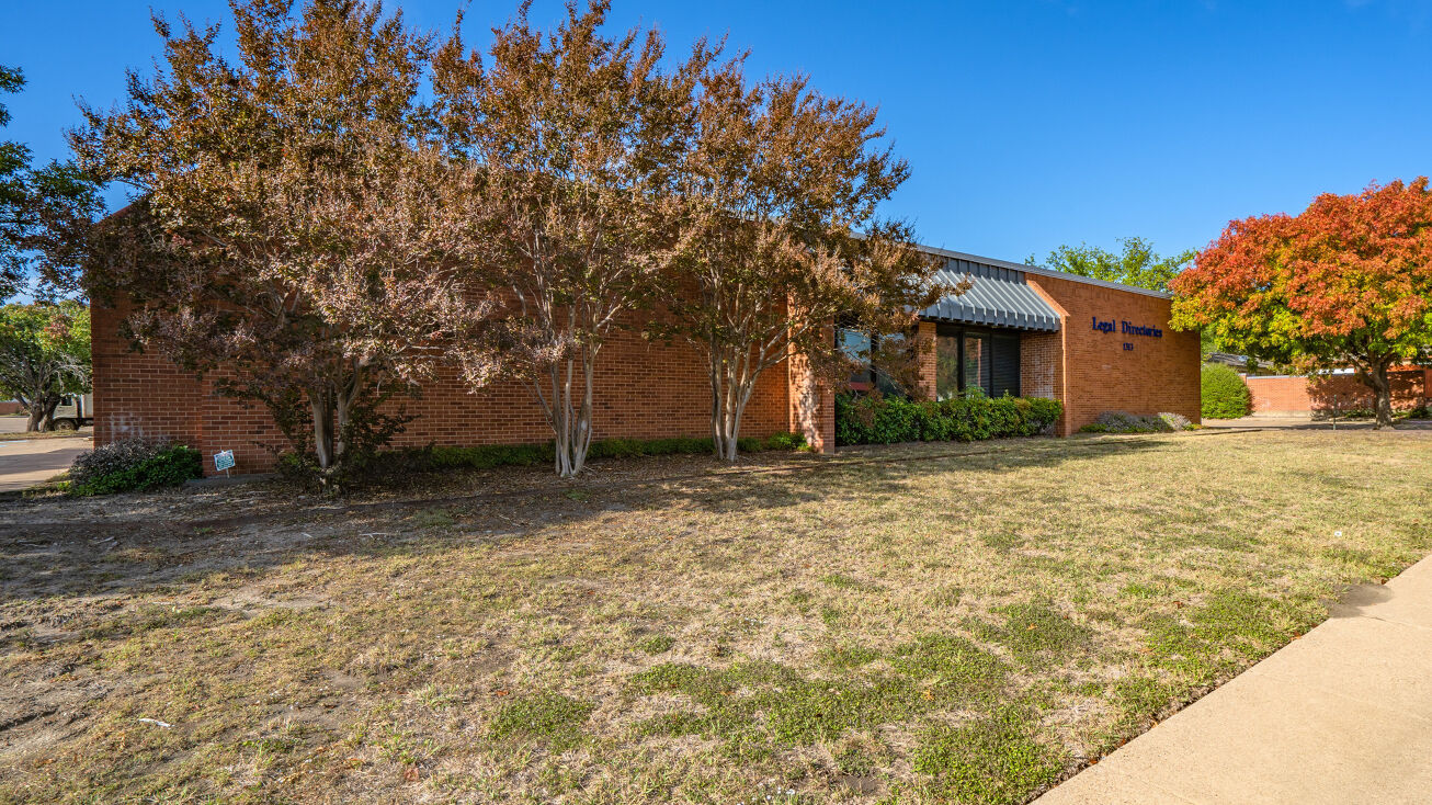 1313 Oates Dr, Mesquite, TX 75150