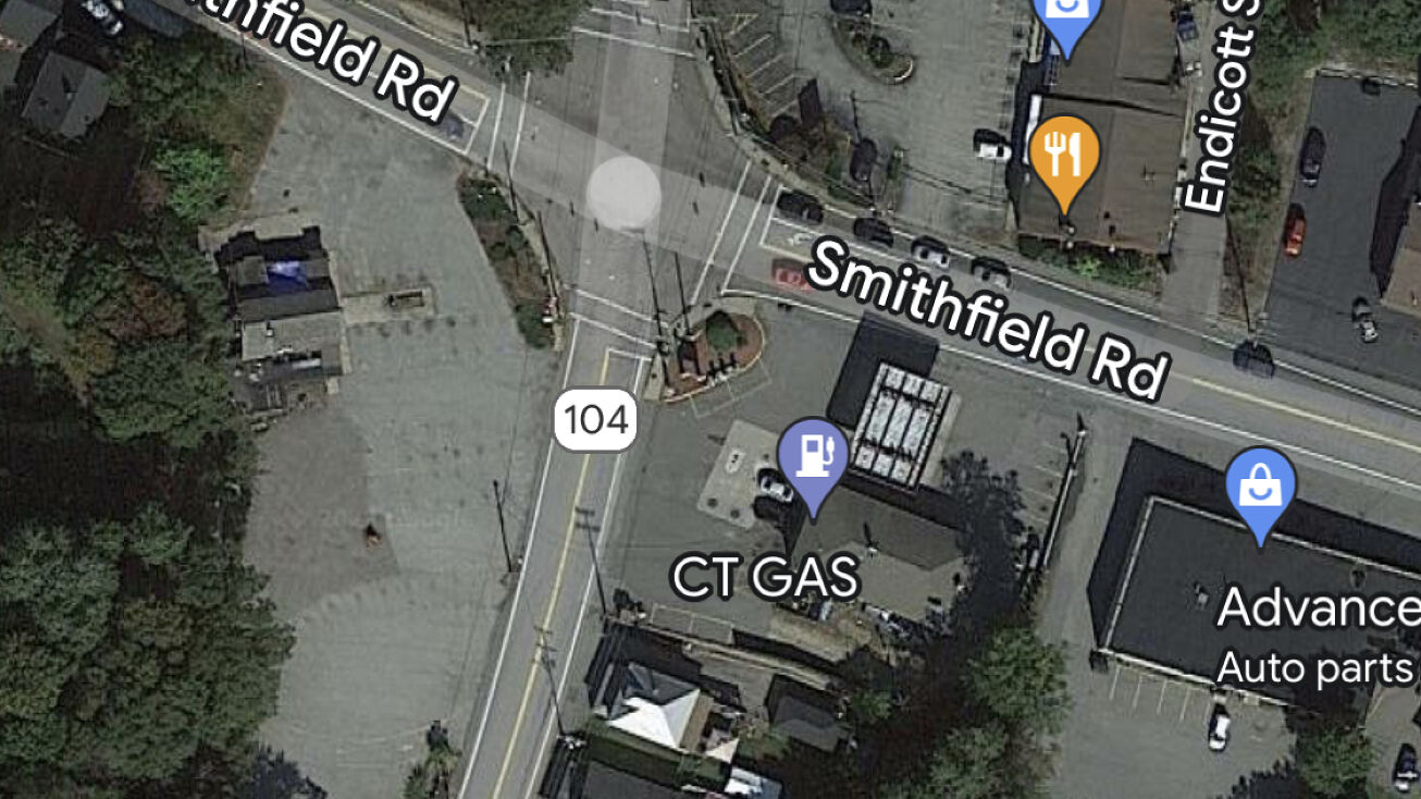 3 Greenville Rd, North Smithfield, RI 02896