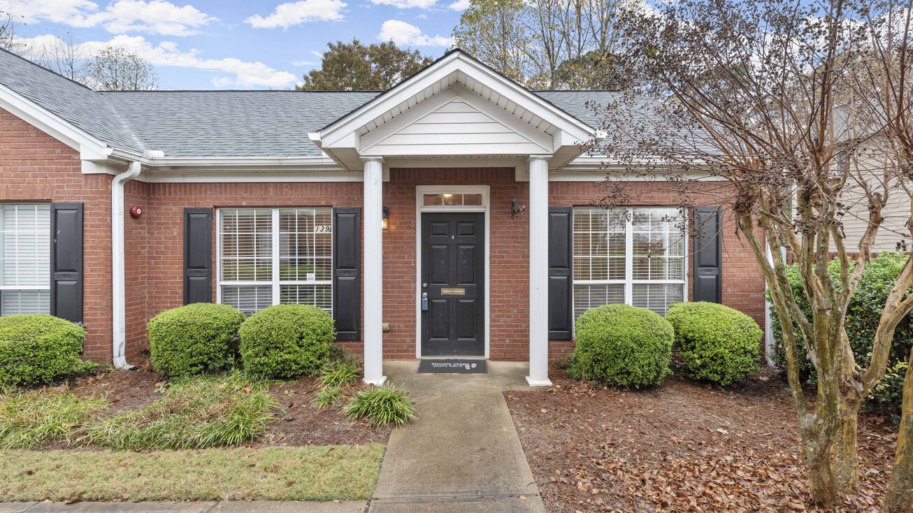 139 Mirramont Lake Dr, Woodstock, GA 30189 Office Property for Sale