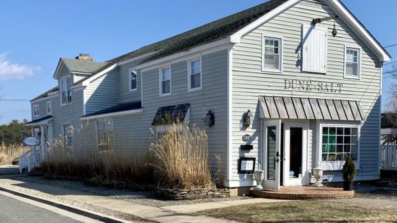 92 Bridge Ave, Bay Head, NJ 08742