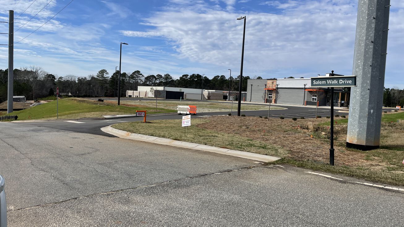 6021 Lake Oconee Pkwy, Greensboro, GA 30642