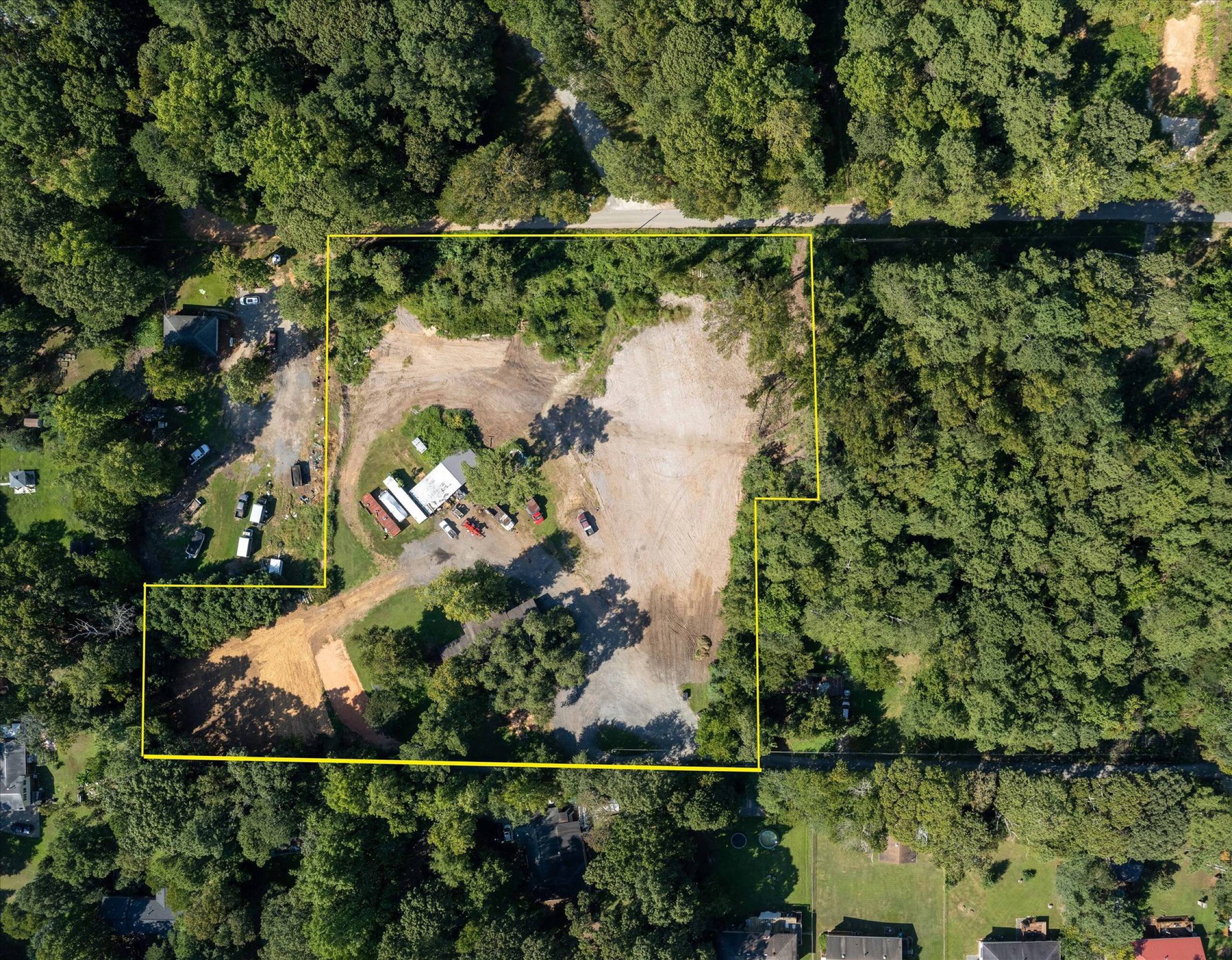 1250 Robin Ln, Acworth, GA 30102