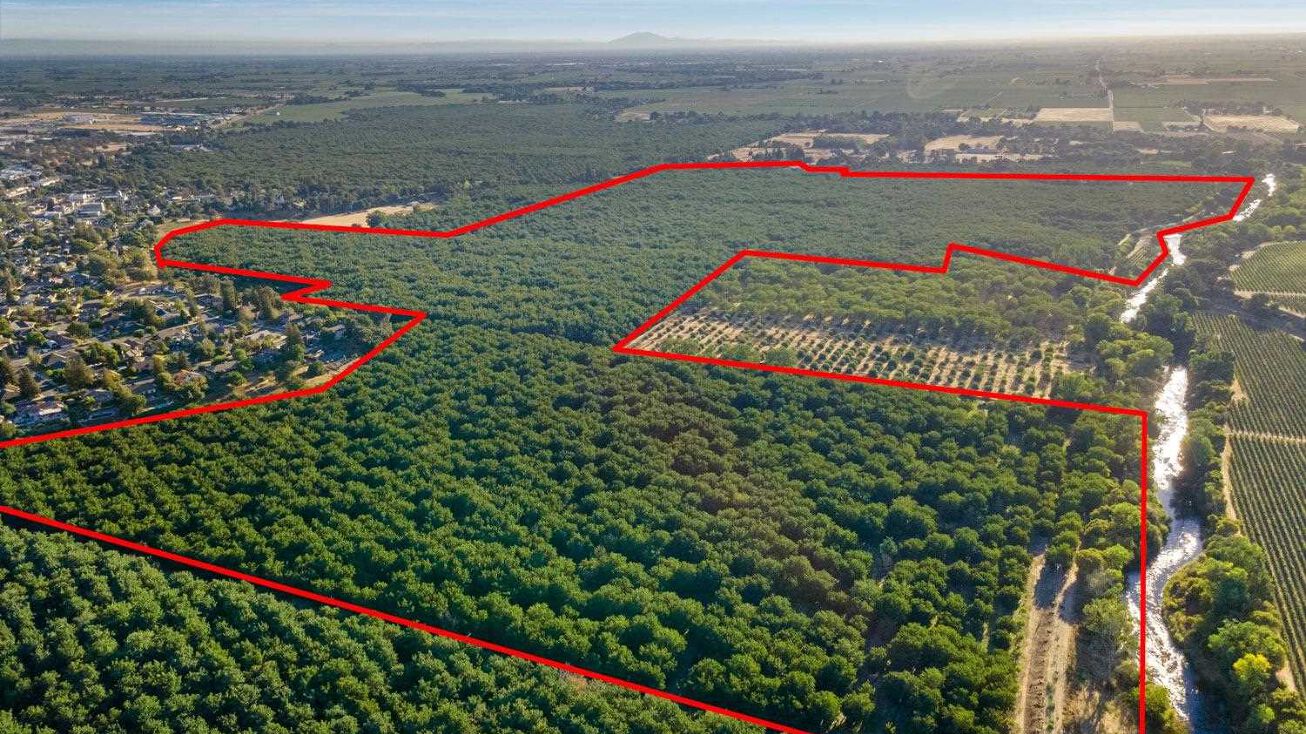 20500 Elliott Rd, Lockeford, CA 95237