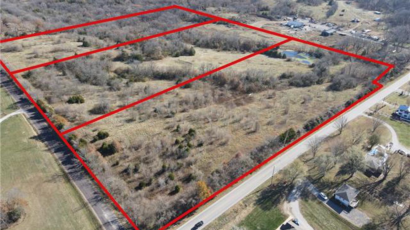 S Buckner Tarsney Road, Buckner, MO 64016