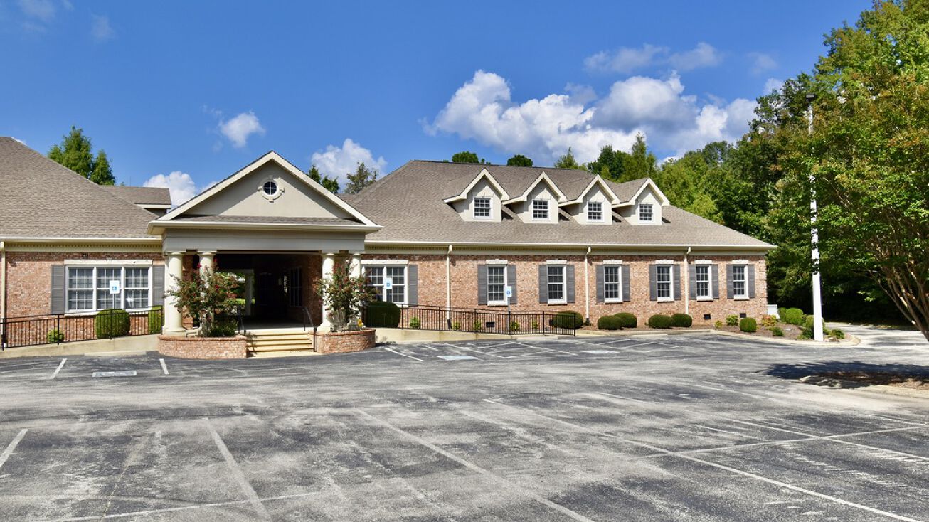 209 Oil Well Rd, Jackson, TN 38305