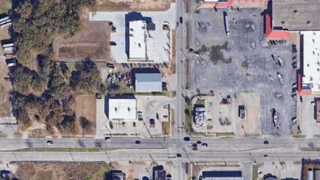 2429 Hickory Tree Rd, Balch Springs, TX 75180