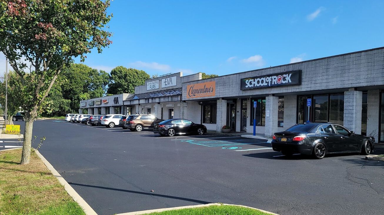 4830 Sunrise Hwy, Sayville, NY 11782