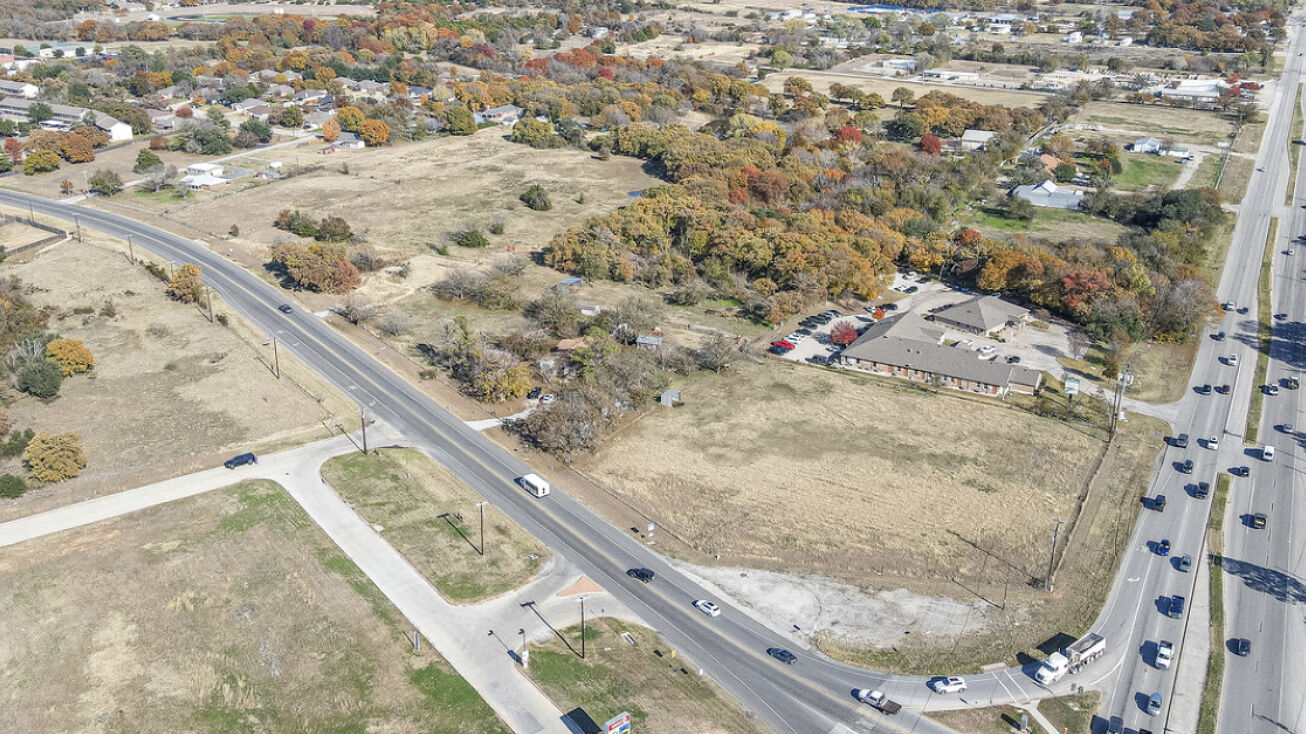 2101 Fort Worth Hwy, Weatherford, TX 76086