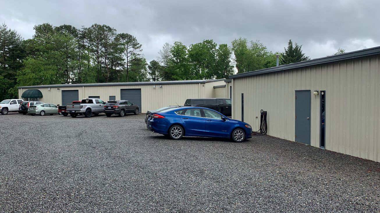 17 Westside Dr, Asheville, NC 28806