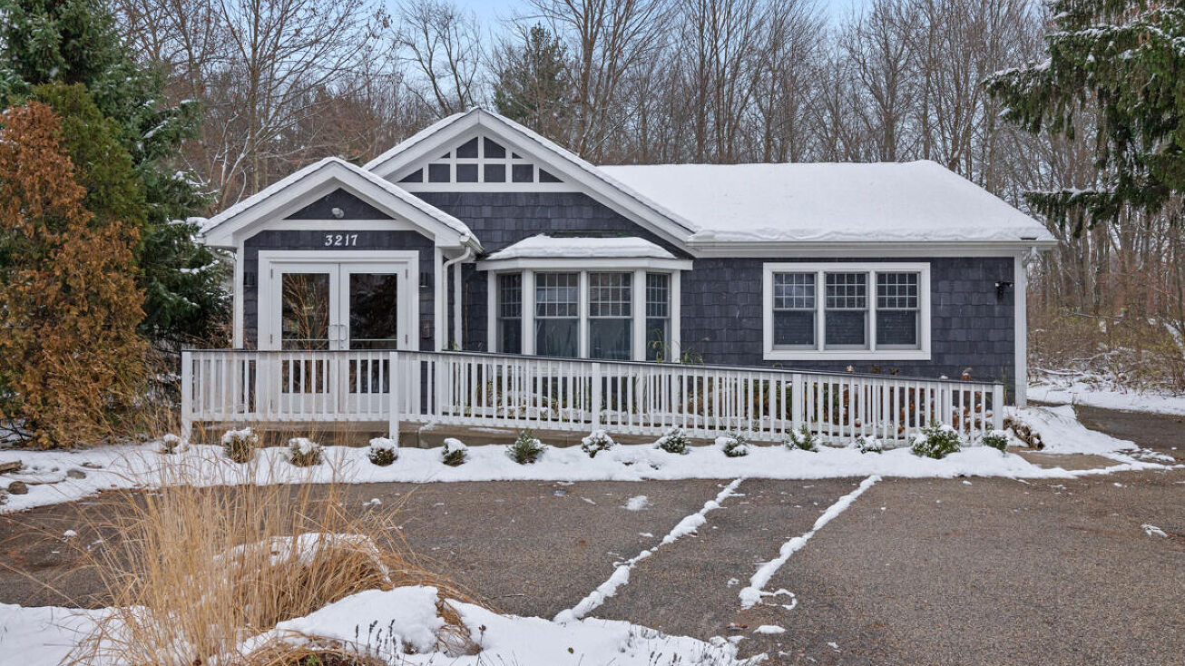 3217 Blue Star Highway, Saugatuck, MI 49453