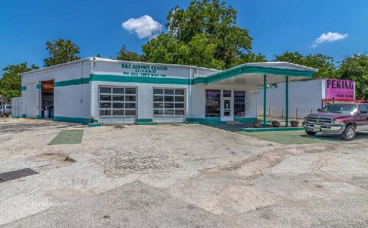 Pictures of Industrial, Retail property located at 211 N Business 35, New Braunfels, TX 78130 for sales - image #1