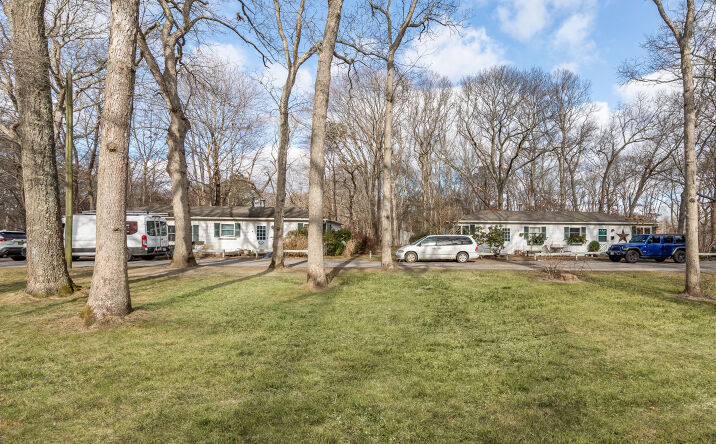 Pictures of Mixed Use property located at 240 Montauk Hwy, East Hampton, NY 11937 for sales - image #1