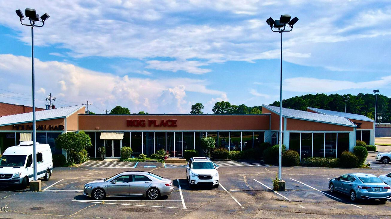 2315 Lakeland Dr, Jackson, MS 39232