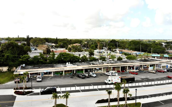 Pictures of Retail property located at 1401 Cleveland St, Clearwater, FL 33755 for sales - image #1
