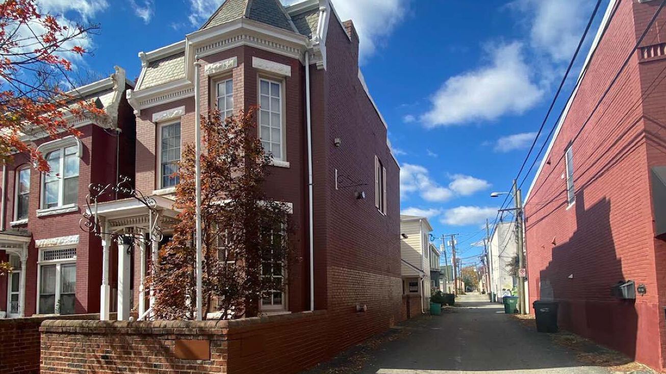 8 S Plum St, Richmond, VA 23220