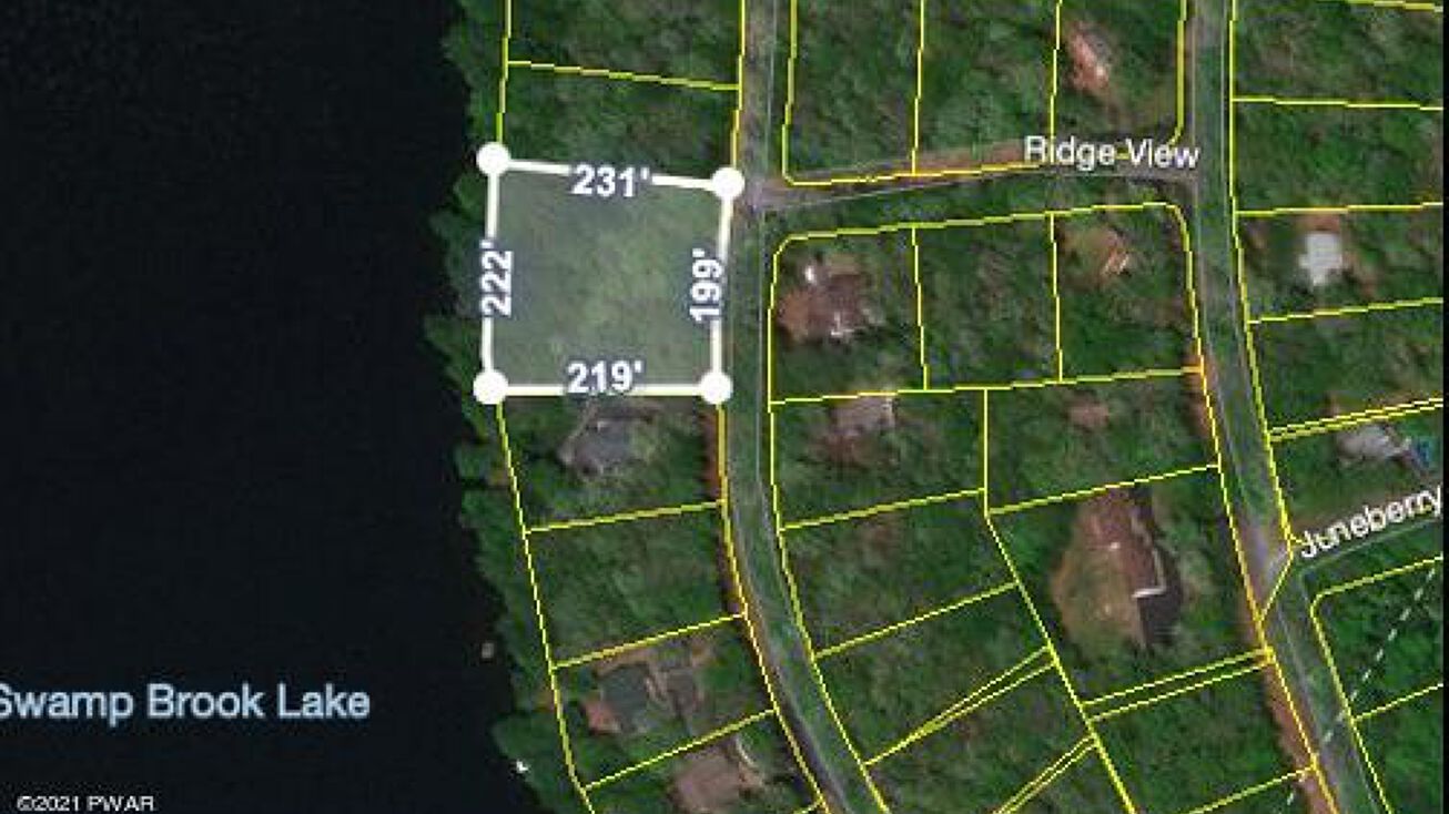 1/9 & 8 Woodledge East Rd, Hawley, PA 18428