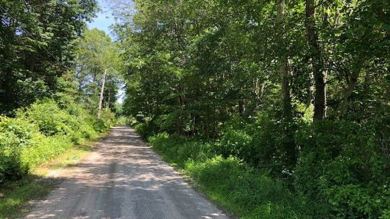 Salisbury Rd, Foster, RI 02825