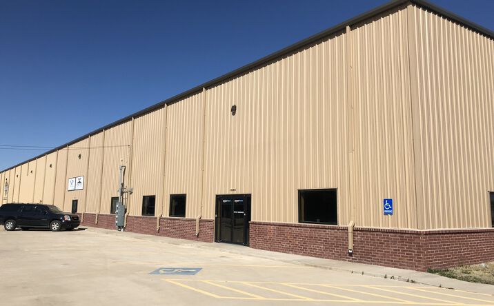 Pictures of Industrial property located at 420 SE Larrance St, Lawton, OK 73501 for sales - image #1