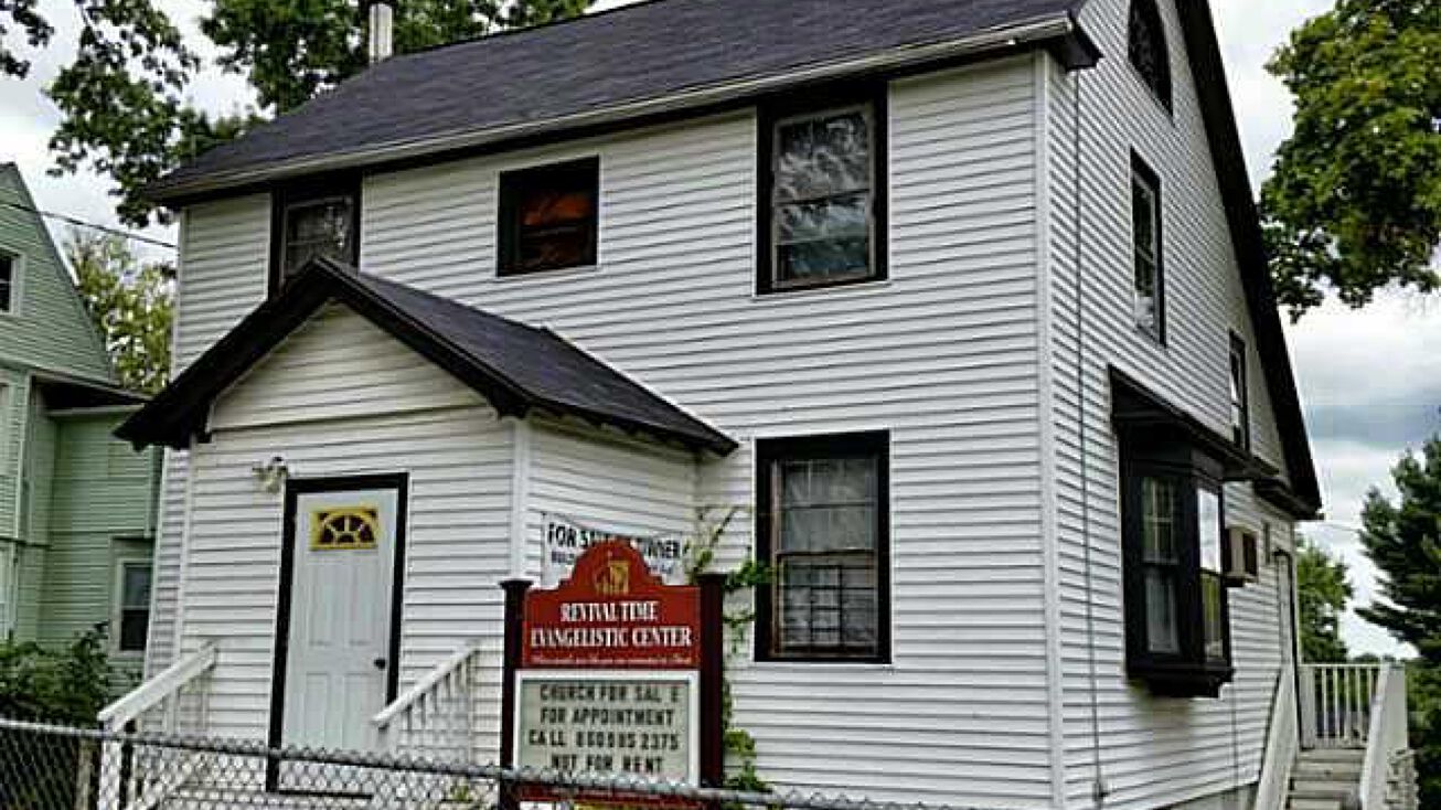 738 Blue Hills Ave, Bloomfield, CT 06002