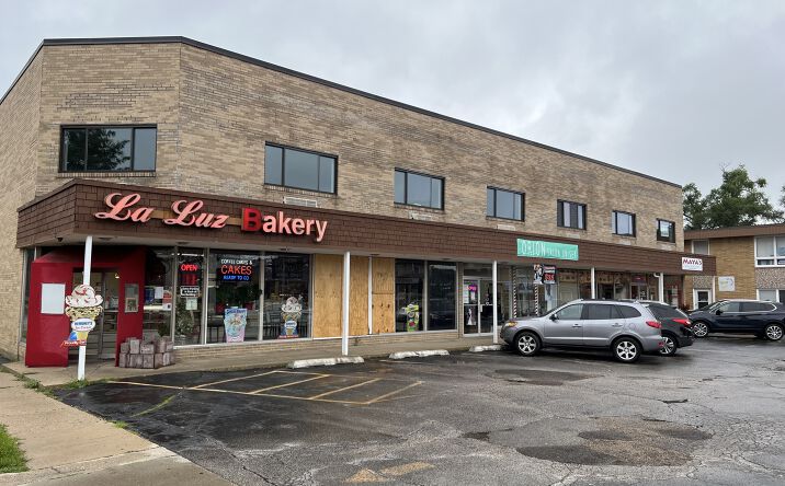 Pictures of Office, Retail, Special Purpose property located at 500 N Lake Street 2, Mundelein, IL 60060 for lease - image #1