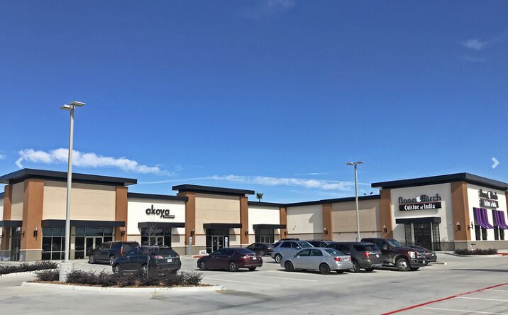 Pictures of Retail property located at 505 E NASA Pkwy, Webster, TX 77598 for lease - image #1