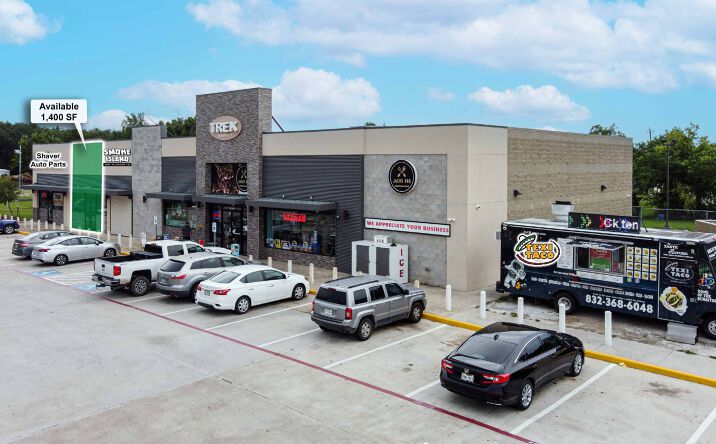 Pictures of Retail property located at 14100 Simsbook Dr, Houston, TX 77045 for lease - image #1