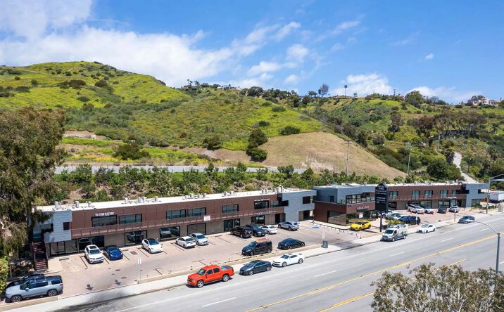 Pictures of Retail, Office property located at 22333 Pacific Coast Highway, Malibu, CA 90265 for lease - image #1