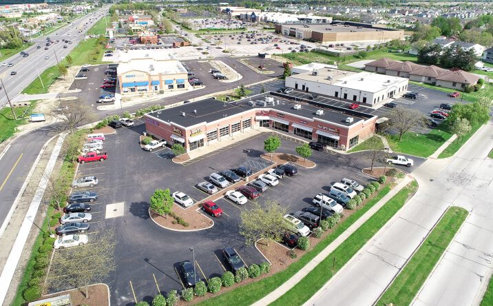 Pictures of Retail property located at 27112 Oakmead Dr, Perrysburg, OH 43551 for lease - image #1