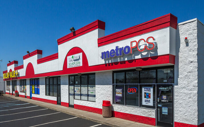 Pictures of Retail, Office property located at 11815-11851 Gratiot Ave, Detroit, MI 48213 for lease - image #1