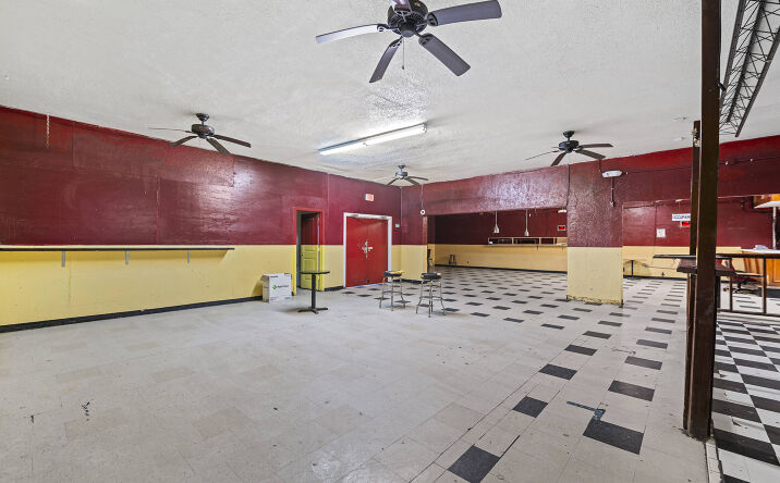 Pictures of Retail, Special Purpose property located at 8812 Jensen Dr, Houston, TX 77093 for lease - image #1