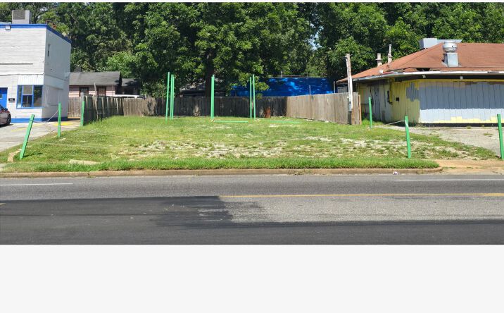 Pictures of Land property located at 805 S Highland St, Memphis, TN 38111 for lease - image #1
