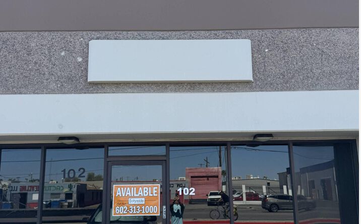 Pictures of Industrial property located at 2517 W. McDowell Road, Phoenix, AZ 85009 for lease - image #1