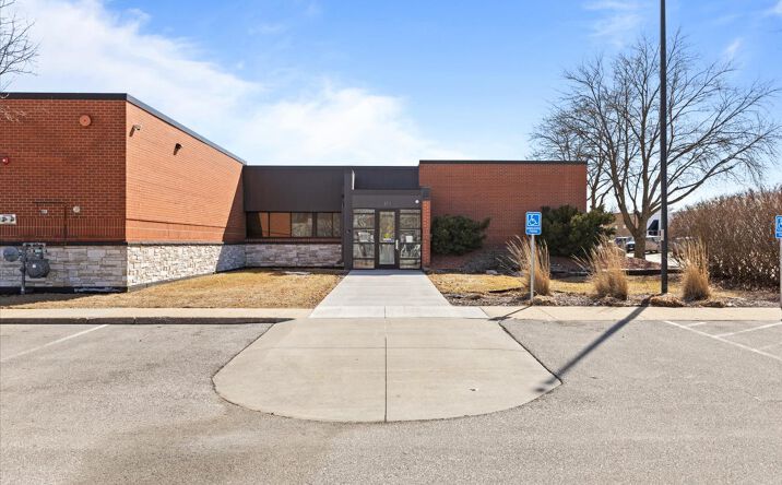 Pictures of Retail, Office property located at 211 SW Walnut St, Ankeny, IA 50023 for lease - image #1