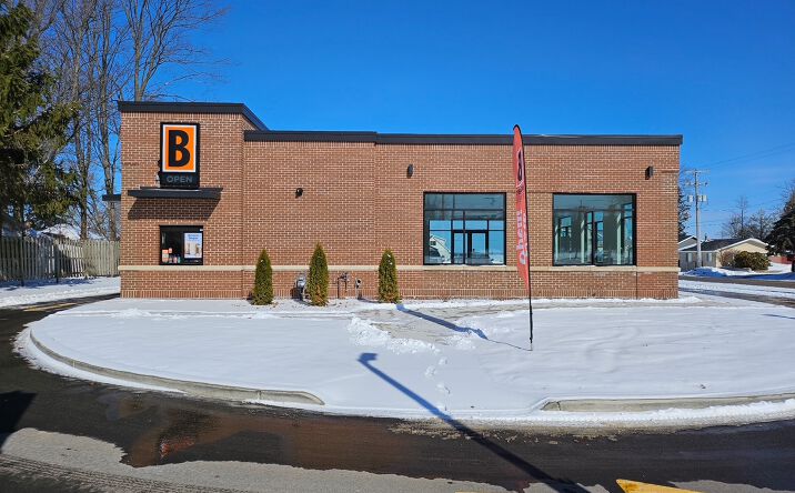 Pictures of Retail property located at 3580 W Houghton Lake Dr, Houghton Lake, MI 48629 for lease - image #1