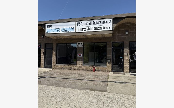 Pictures of Retail property located at 161 S Middletown Road, Clarkstown, NY 10954 for lease - image #1