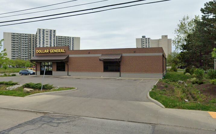 Pictures of Retail property located at 16015 Lakeshore Blvd, Cleveland, OH 44110 for lease - image #1