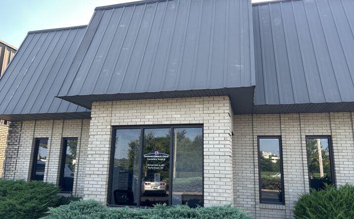 Pictures of Office property located at 922 Triplett St, Owensboro, KY 42303 for lease - image #1