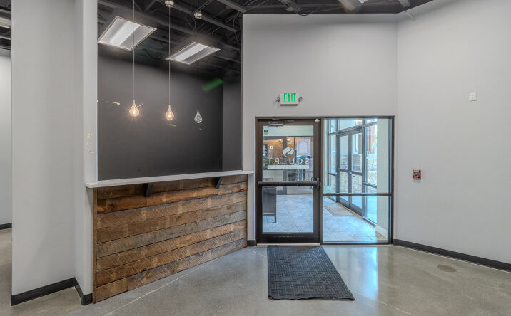 Pictures of Retail, Office property located at 8503 W Clearwater Ave, Kennewick, WA 99336 for lease - image #1