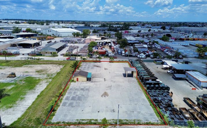 Pictures of Land property located at 9140 NW 96th St, Miami, FL 33178 for lease - image #1