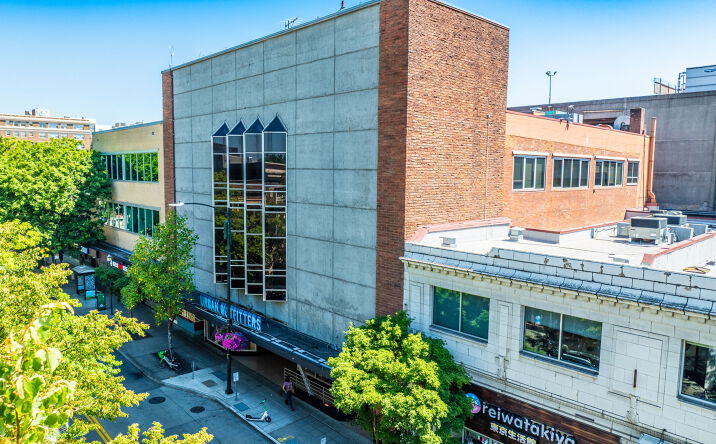 Pictures of Retail property located at 4518 University Wy NE, Seattle, WA 98105 for lease - image #1