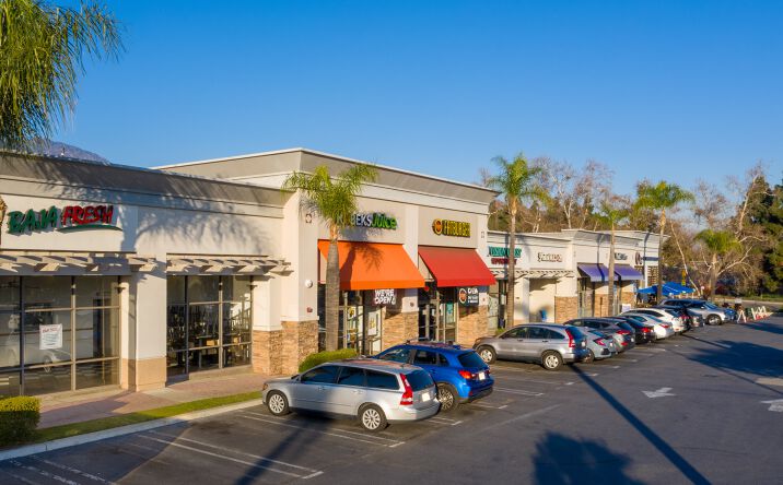 Pictures of Retail property located at 935 W Huntington Dr, Monrovia, CA 91016 for lease - image #1