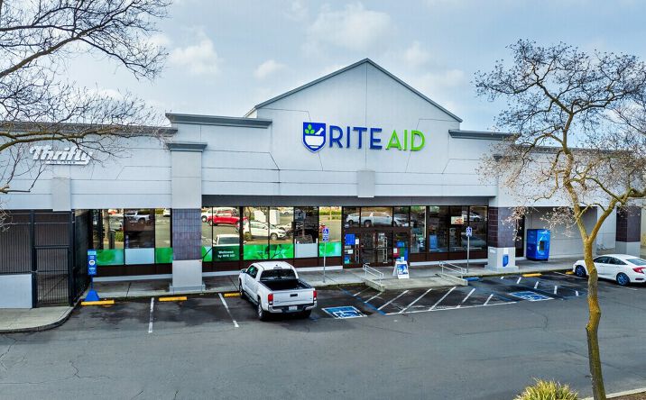 Pictures of Retail property located at 520 W Lodi Ave, Lodi, CA 95240 for lease - image #1